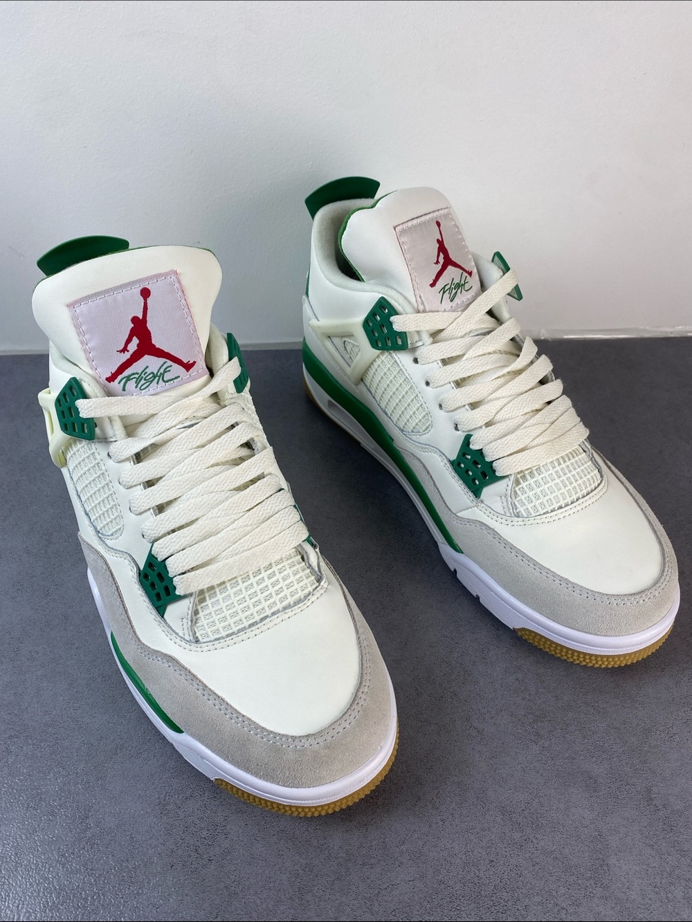 Jordan Men’s White, Green & Red Retro High-Top Sneakers